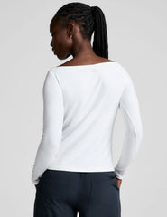 Featherweight Shoulder It Pullover