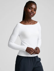 Featherweight Shoulder It Pullover